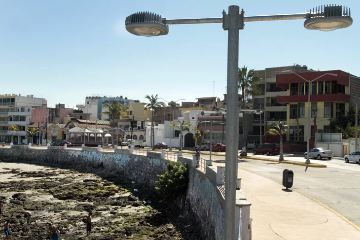 Suman 6 denuncias contra Azteca Lighting en la ASE