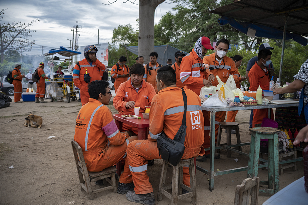 Las empresas Proyecta, ICA Fluor, Samsung, Indisa, la estadunidense KBR y Techint que han sido las encargadas de desarrollar el proyecto. Foto: Duilio Rodríguez