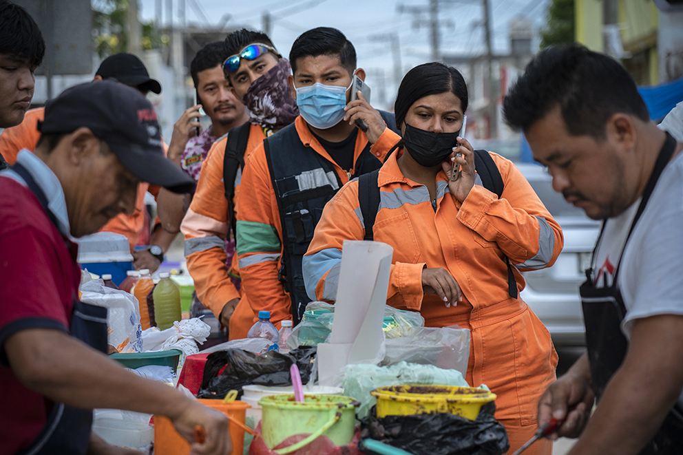 Las empresas Proyecta, ICA Fluor, Samsung, Indisa, la estadunidense KBR y Techint que han sido las encargadas de desarrollar el proyecto. Foto: Duilio Rodríguez