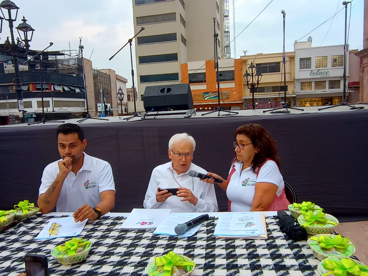 Raúl Vera, Fray Juan de Larios, 20 años