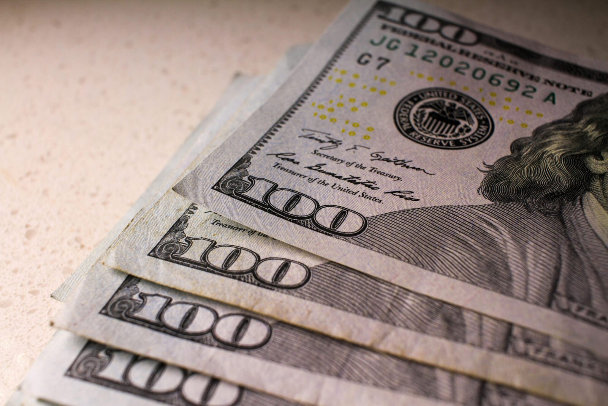 Tipo de cambio, dólar, peso mexicano, mercado de divisas, economía, finanzas, inversión, importación, exportación, viajeros.