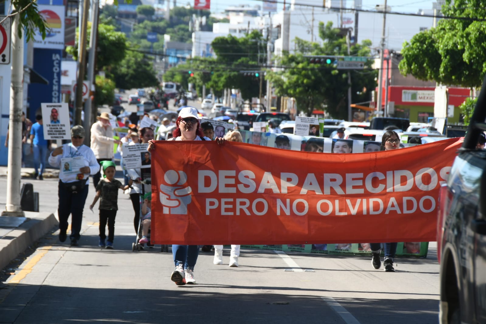Marcha, desapariciones, desapariciones forzadas, Culiacán, colectivos de búsqueda