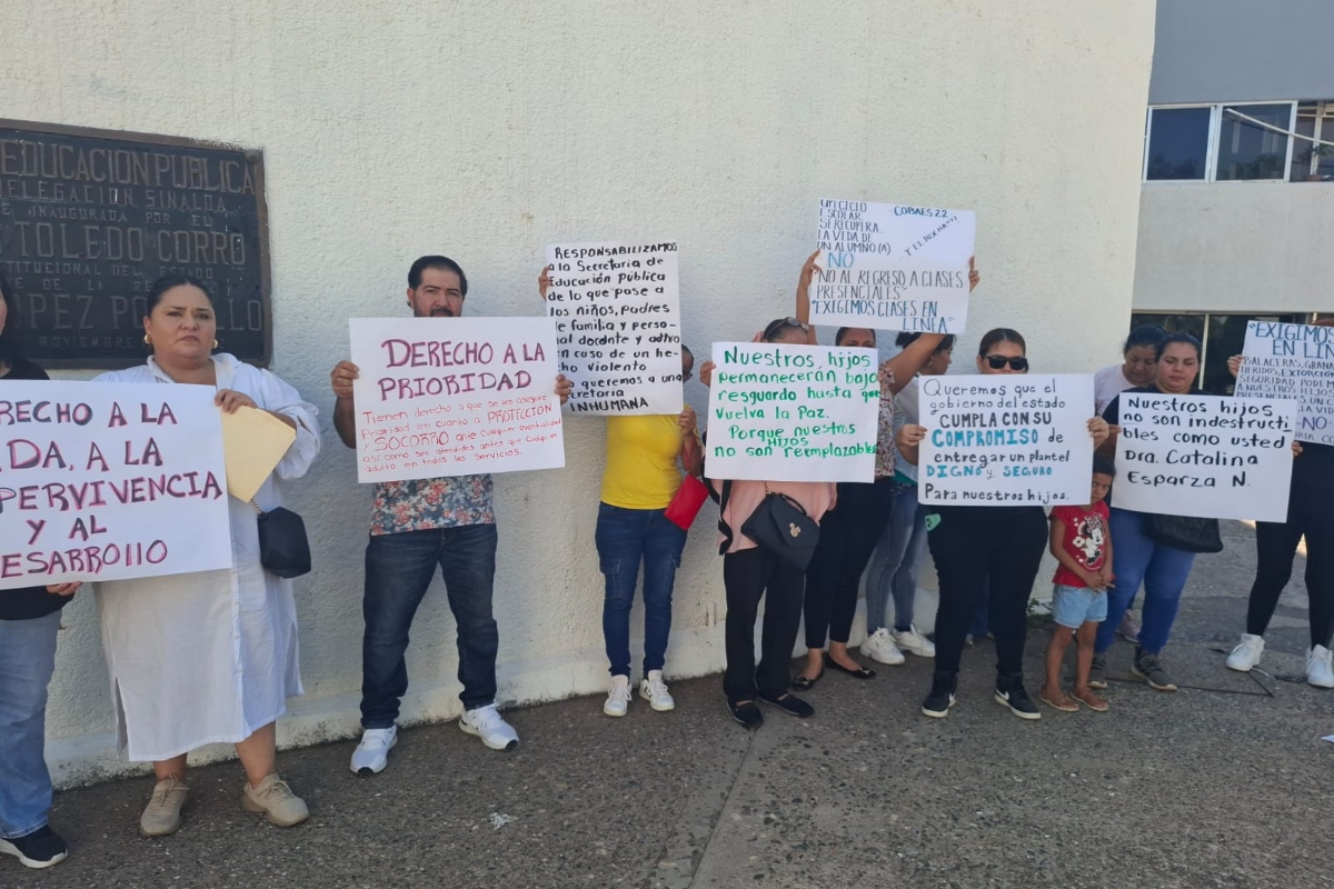 manifestacion-madres-exigen-clases-virtuales-ola-violencia