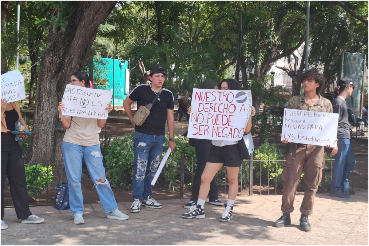 Estudiantes-uas-manifestan-contra-paro-labores-culiacan