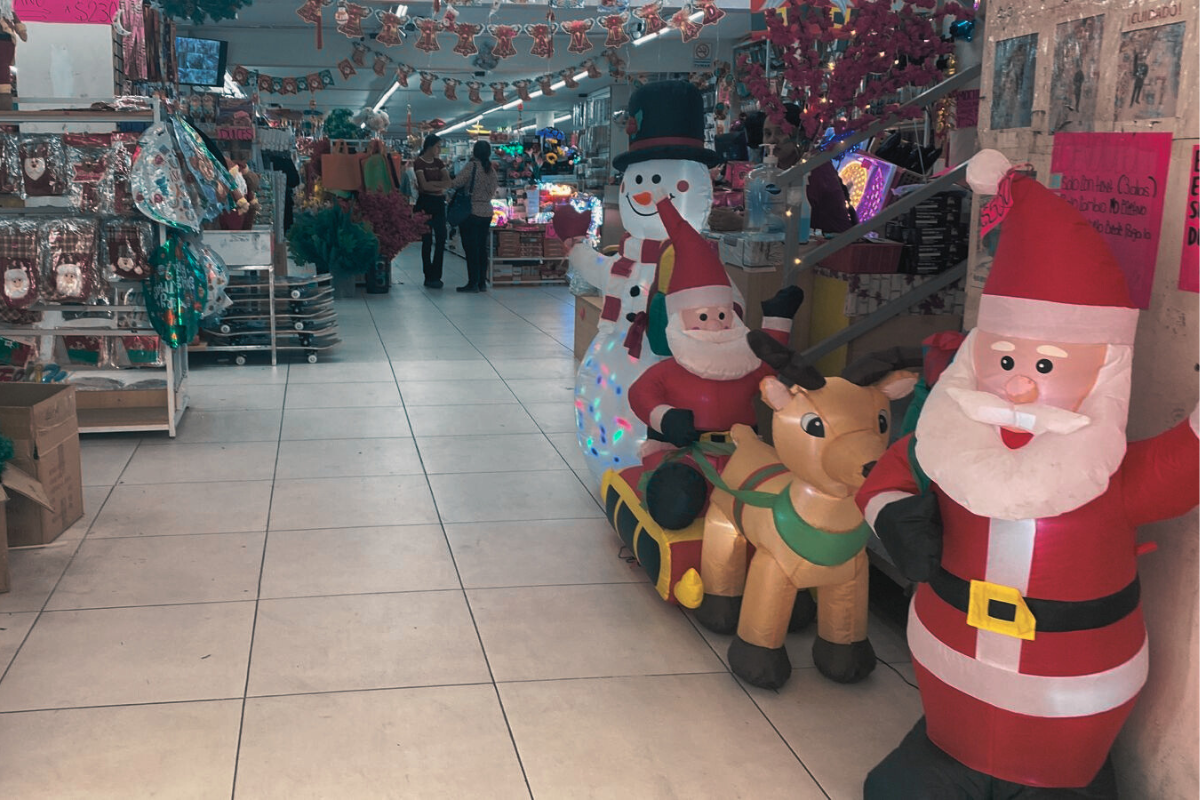 Bajas ventas navideñas podrían provocar cierres masivos entrando el 2025.