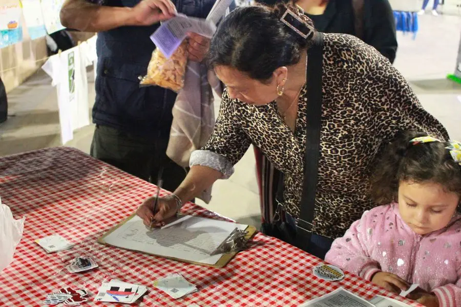 Recaudación de firmas ciudadanas que se unen a la petición de BCSicletos.