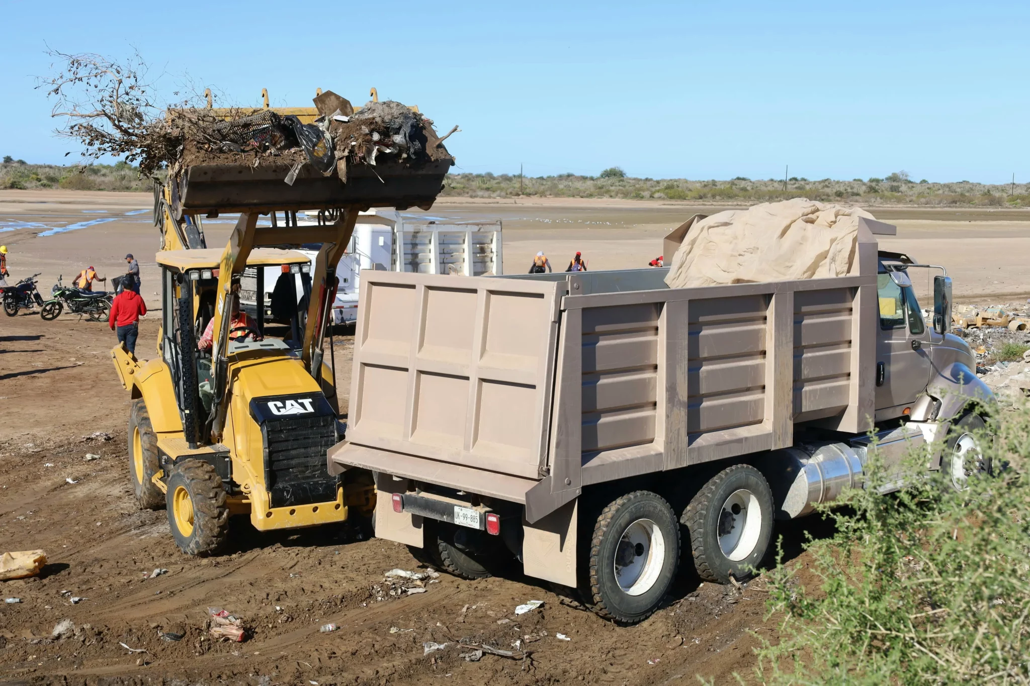 El Ayuntamiento de Navolato retiró 20 toneladas de basura en El Tambor y Dautillos dentro del programa Limpieza de Playas Sinaloa Sustentable, promoviendo el cuidado ambiental.