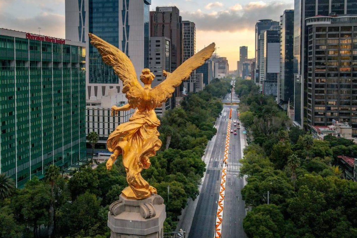 El FMI recorta previsión económica de México para 2025: estima una contracción del -0.3%, la única entre las principales economías del mundo. Aranceles, incertidumbre y bajo desempeño arrastran el crecimiento.