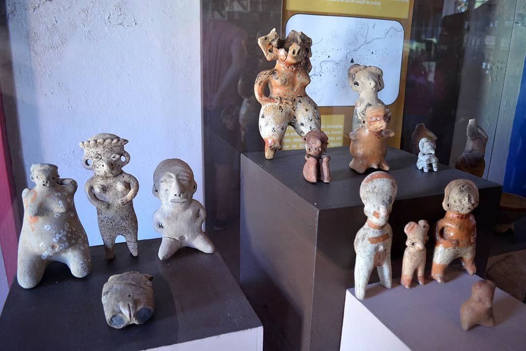 piezas arqueologicas museo comunitario chametla