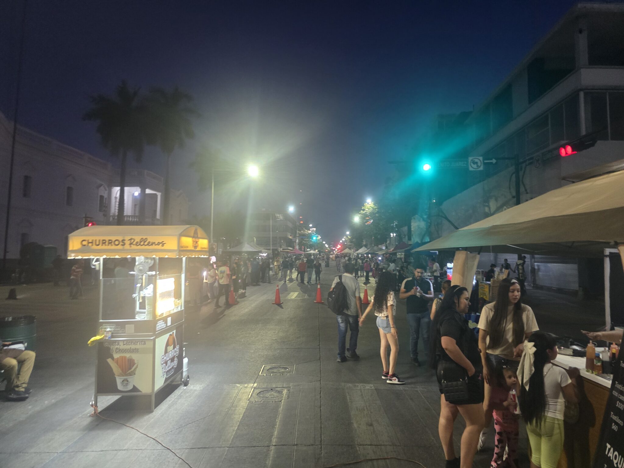 El logro más grande del mega bazar fue tener a gente en la calle pese a la inseguridad.