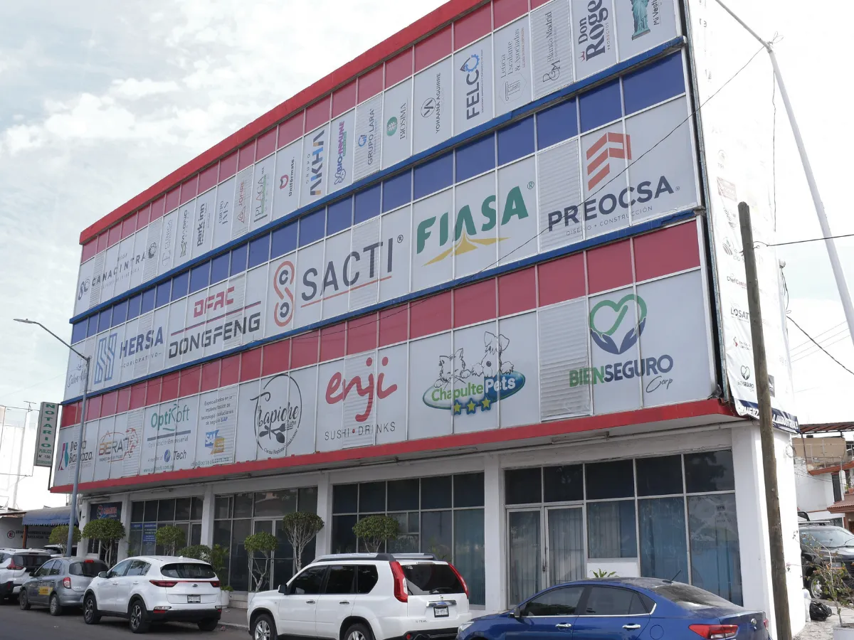 Luis Arturo Gaxiola, líder industrial en Culiacán, se opone a una reforma laboral inmediata y advierte que millones podrían caer en la informalidad si se reducen las horas sin planeación.