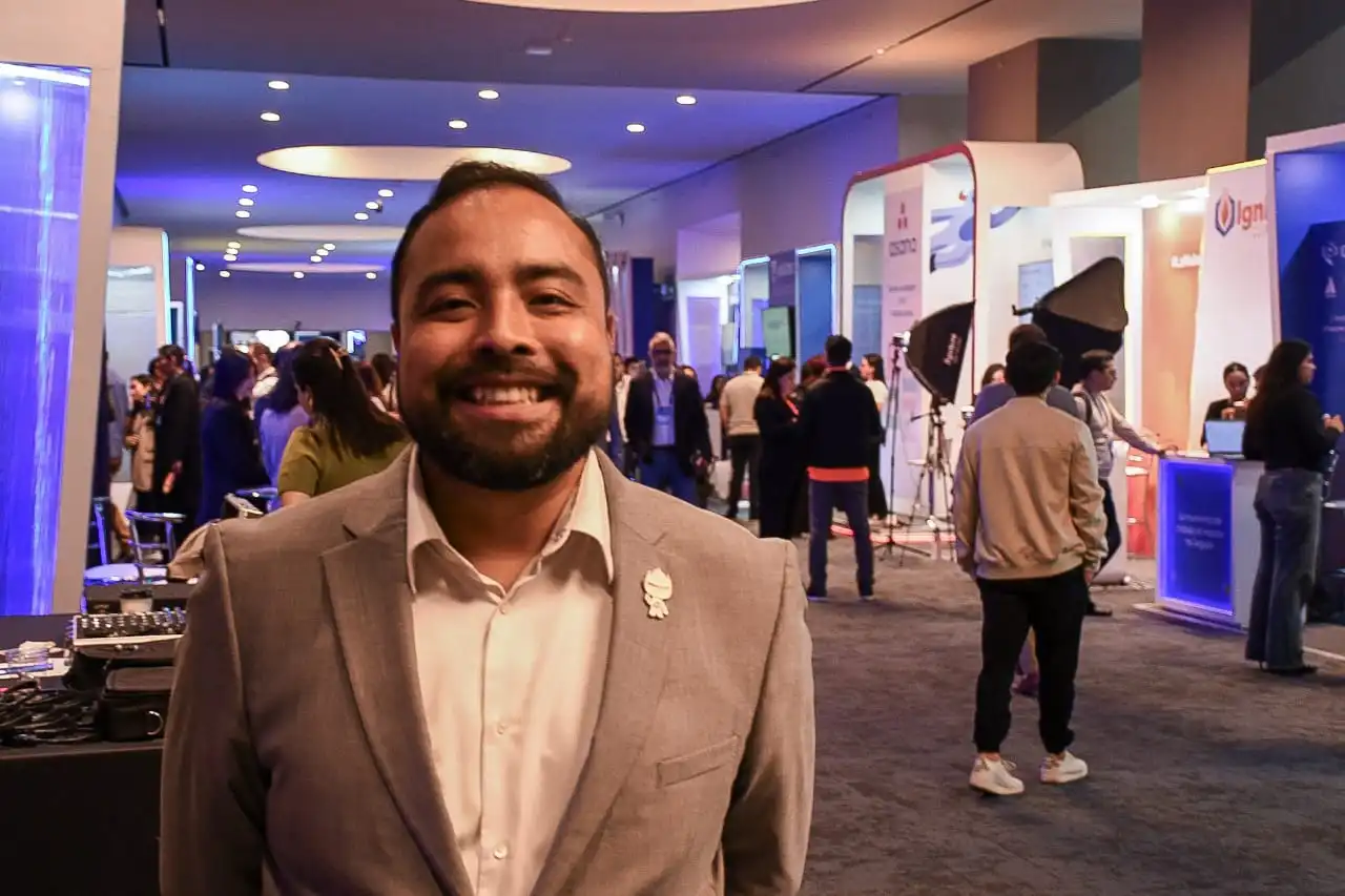 Eduardo Hernández Cansino urge a romper barreras legislativas en México para avanzar en ciberseguridad, base de la innovación y atracción de inversión.