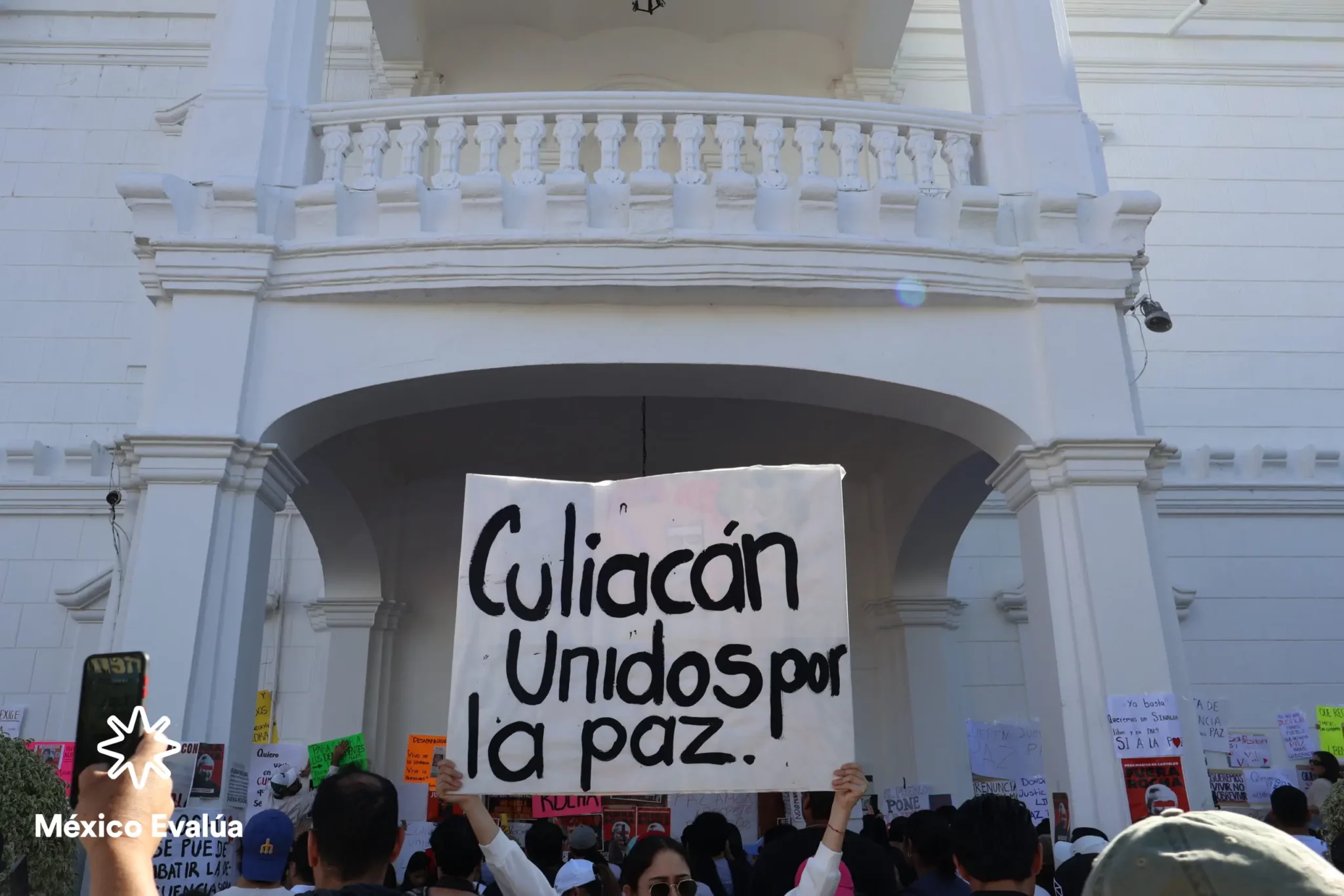 Marcha Fuera Rocha Colaboracion Mexico Evalua II