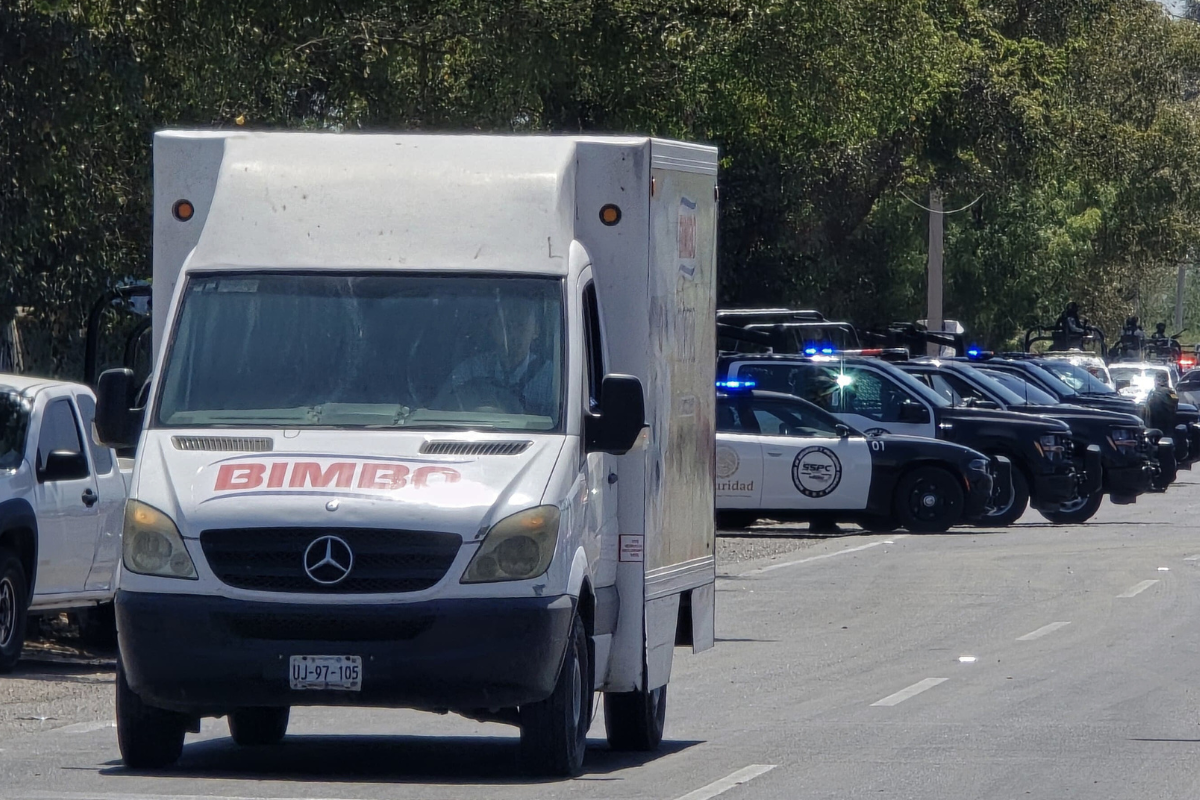 En entrevista, Óscar Loza subraya la obligación de empresas y empleadores de proteger a sus trabajadores en zonas de riesgo. También alerta sobre las consecuencias del desabasto en regiones como Elota, Cosalá y San Ignacio.