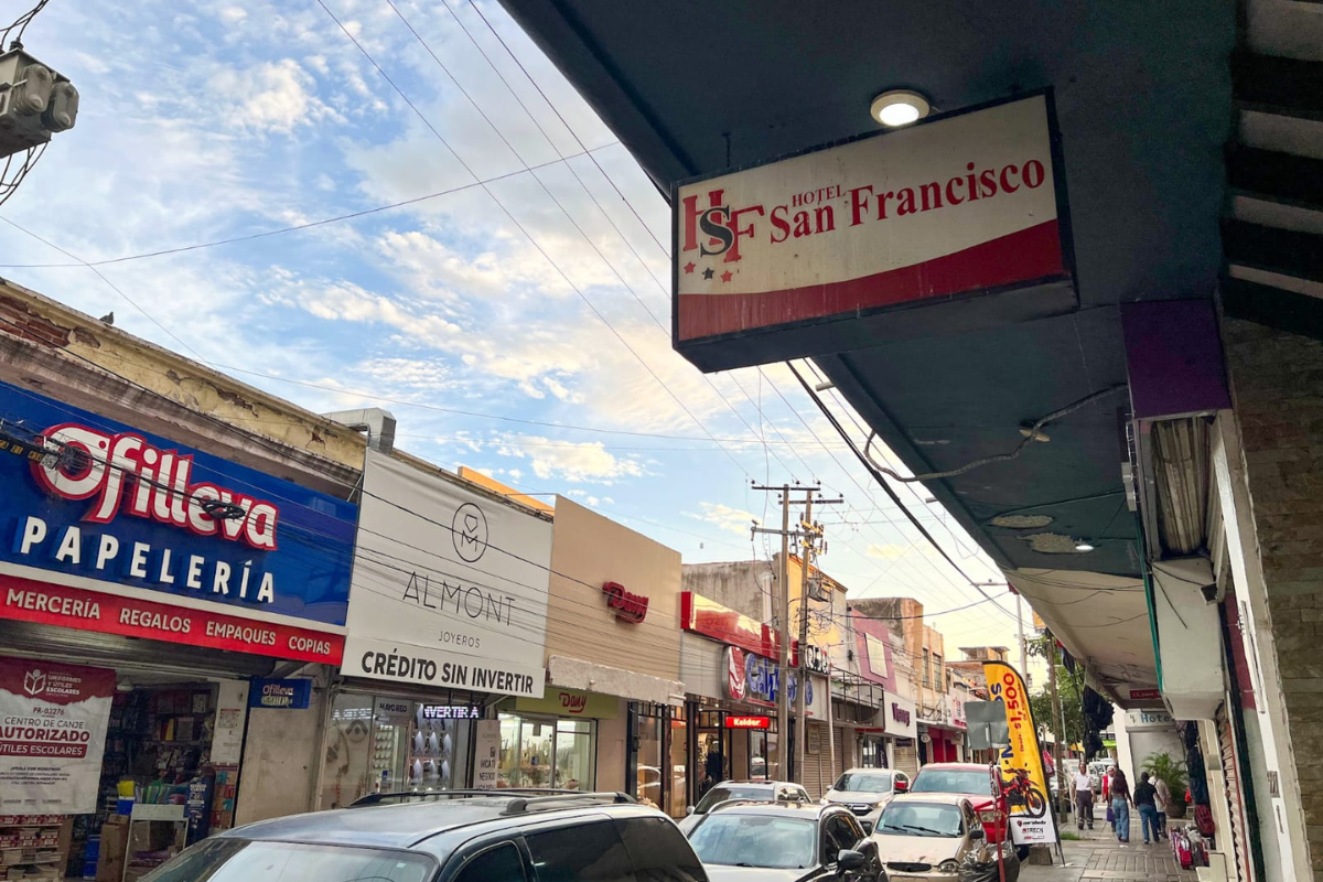 Culiacán registra la mayor pérdida de empleos formales y un desplome en turismo tras ola de violencia y cancelación de eventos masivos en 2025.