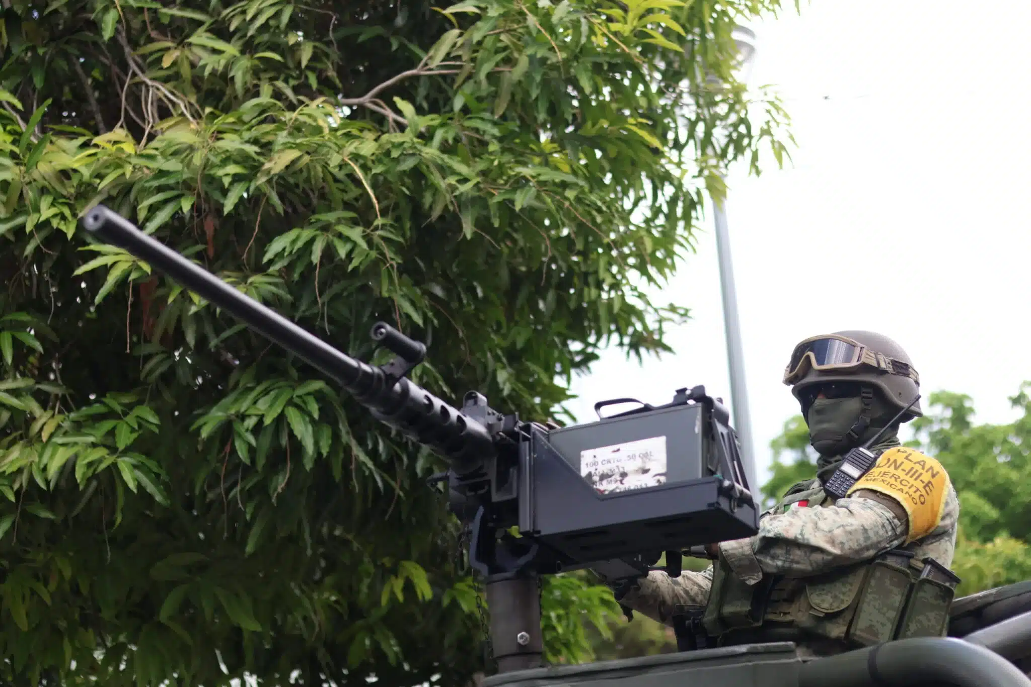 México enfrenta bajo crecimiento y riesgos inflacionarios, alertó el FMI, que urgió a reducir el déficit fiscal, sanear a Pemex y fortalecer la confianza inversionista.