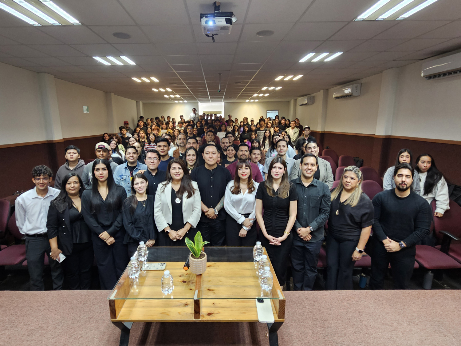ARQUITECTURA 46 ANIVERSARIO DE LA FACULTAD (1)