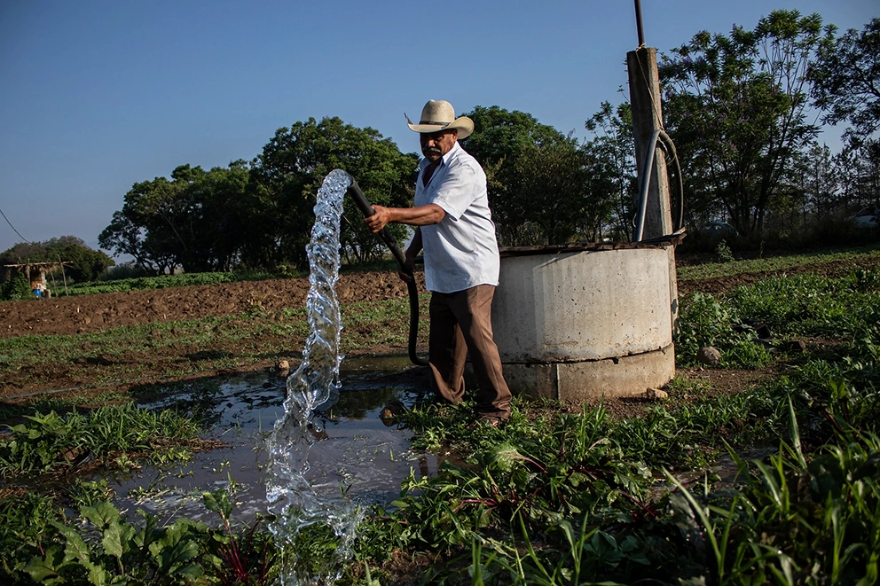 La nueva Ley General de Aguas refuerza a Conagua y penaliza la venta de agua agrícola para uso urbano o industrial, pero mantiene el binomio tierra-agua.