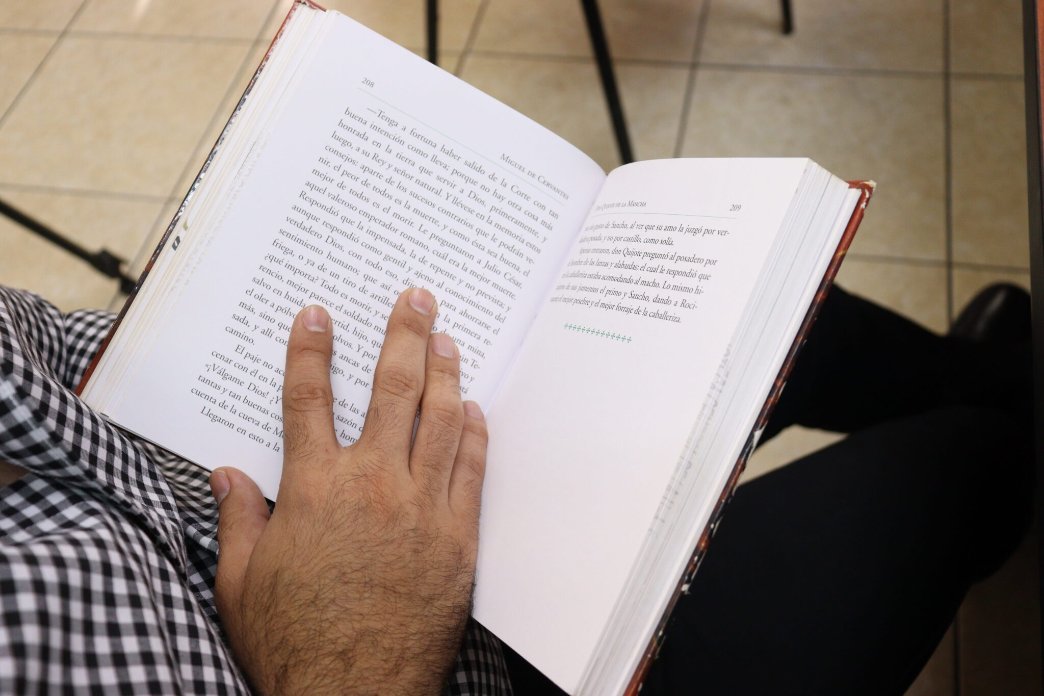 BIBLIOTECA CENTRAL JOEL CUADRAS RECOMENDACIONES DE LIBROS ESTE AÑO (16)