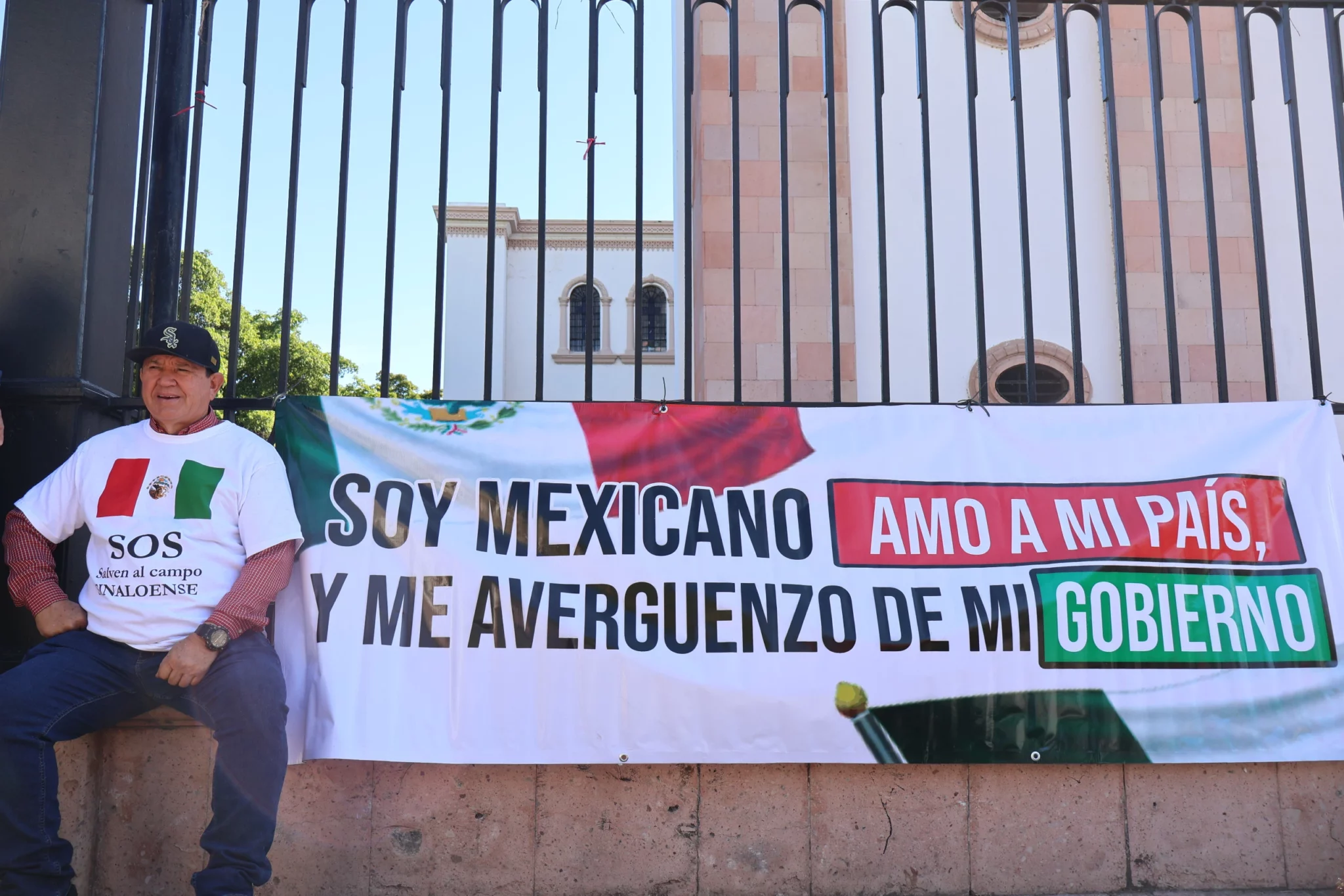 Agricultores sinaloenses protestan en el centro de Culiacán.