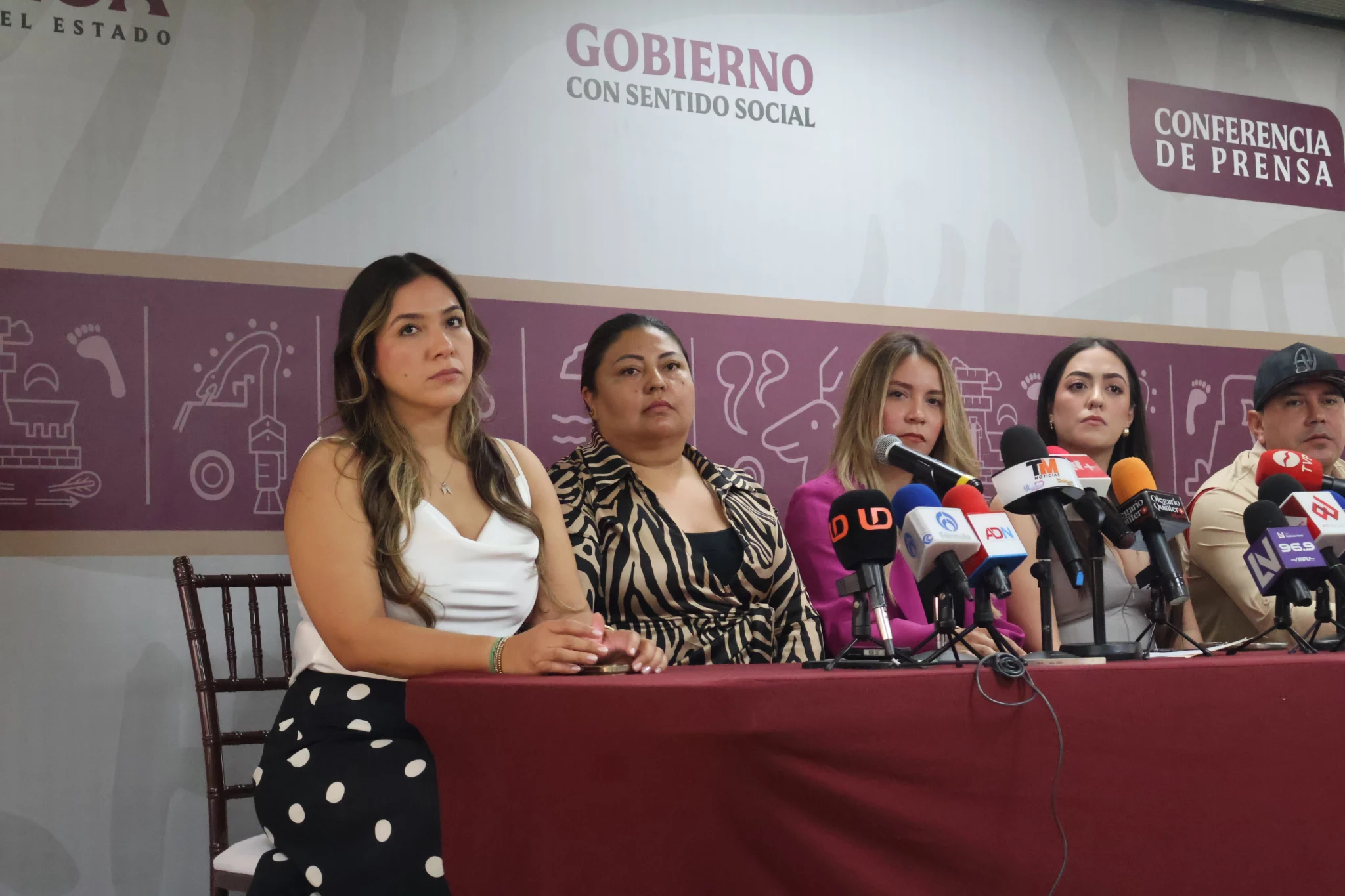 Paloma Olivares niega que Altata reciba “turismo lonchero” y asegura que los restaurantes del puerto registraron buena afluencia este fin de semana.