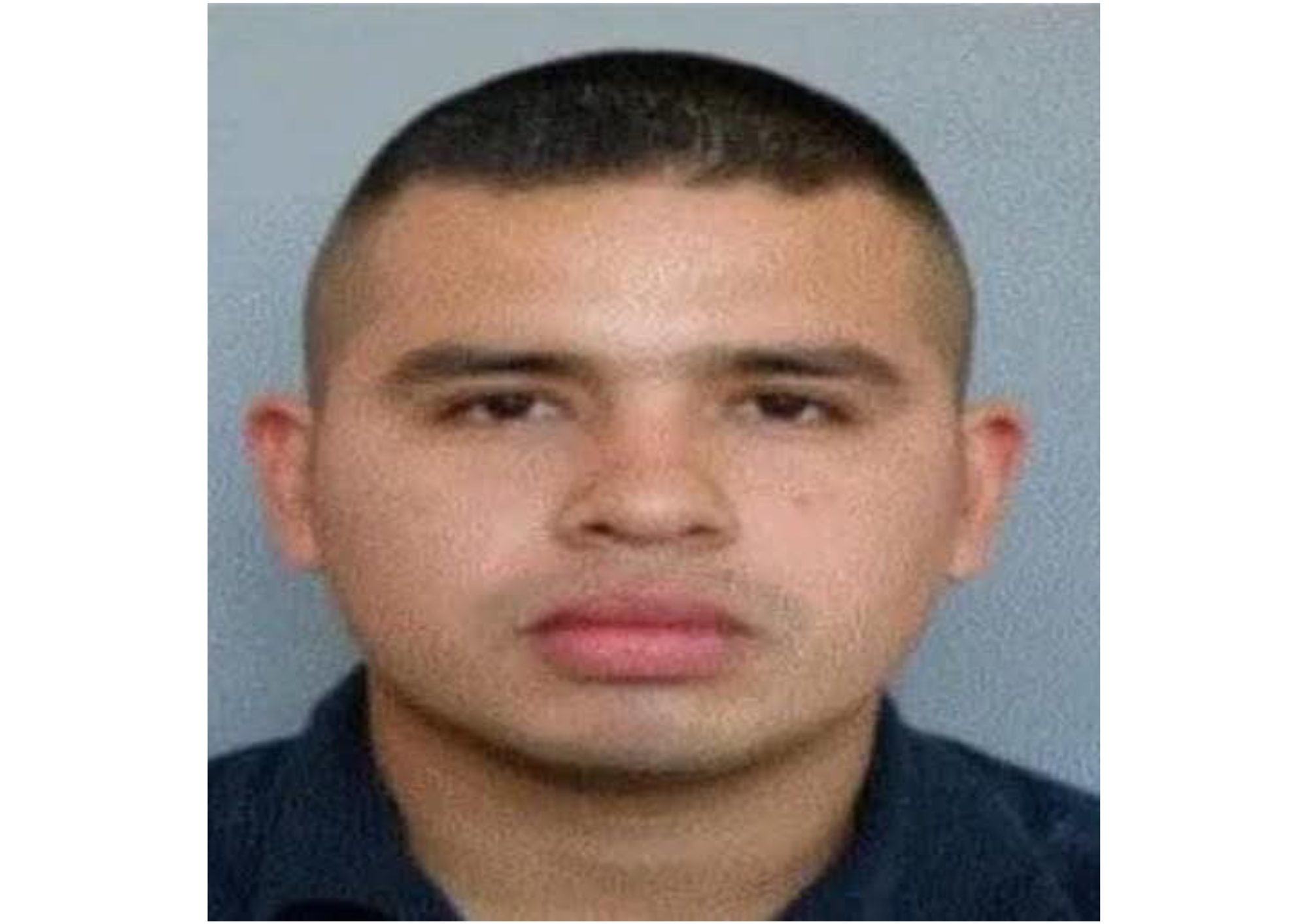 Pie de foto: César fue localizado a las afueras del Congreso de Sinaloa. Es el elemento policiaco número 77 en ser asesinado en medio de la guerra en el Estado.