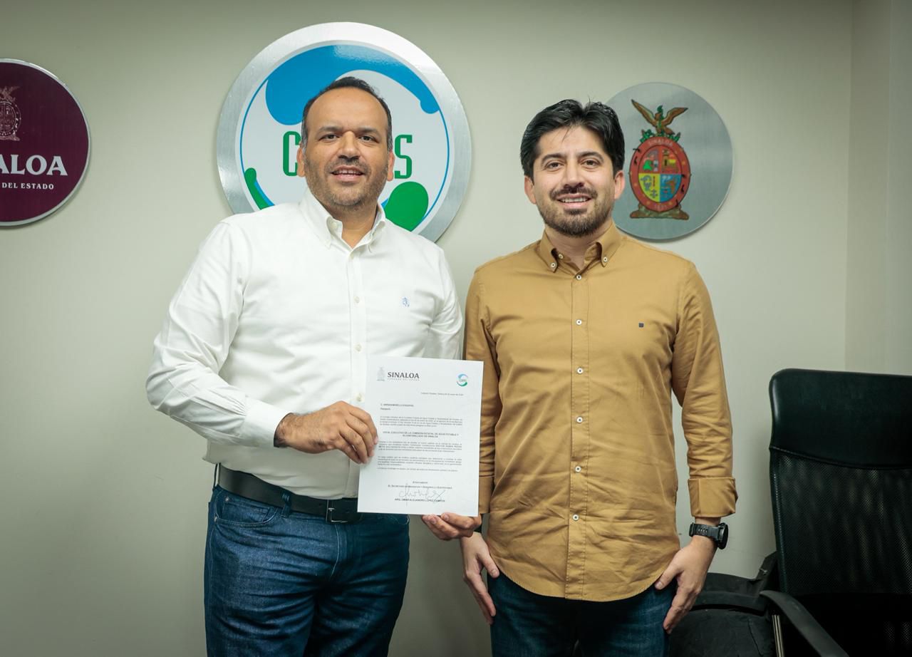 Abraham Bello Esquivel, hermano del secretario de Agricultura, rindió protesta como nuevo director de CEAPAS, en medio de advertencias por campañas anticipadas.