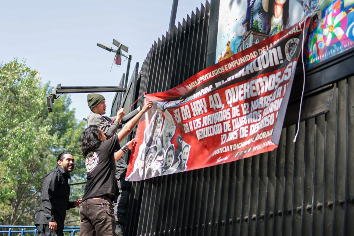 40-horas-mitin-la-lucha-sigue