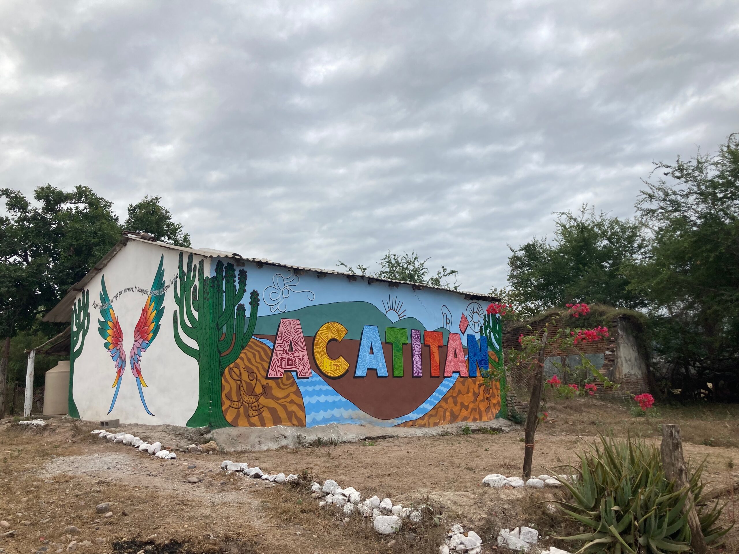 Acatitán, San Ignacio, es un pueblo donde grupos criminales han desplazado familias enteras.