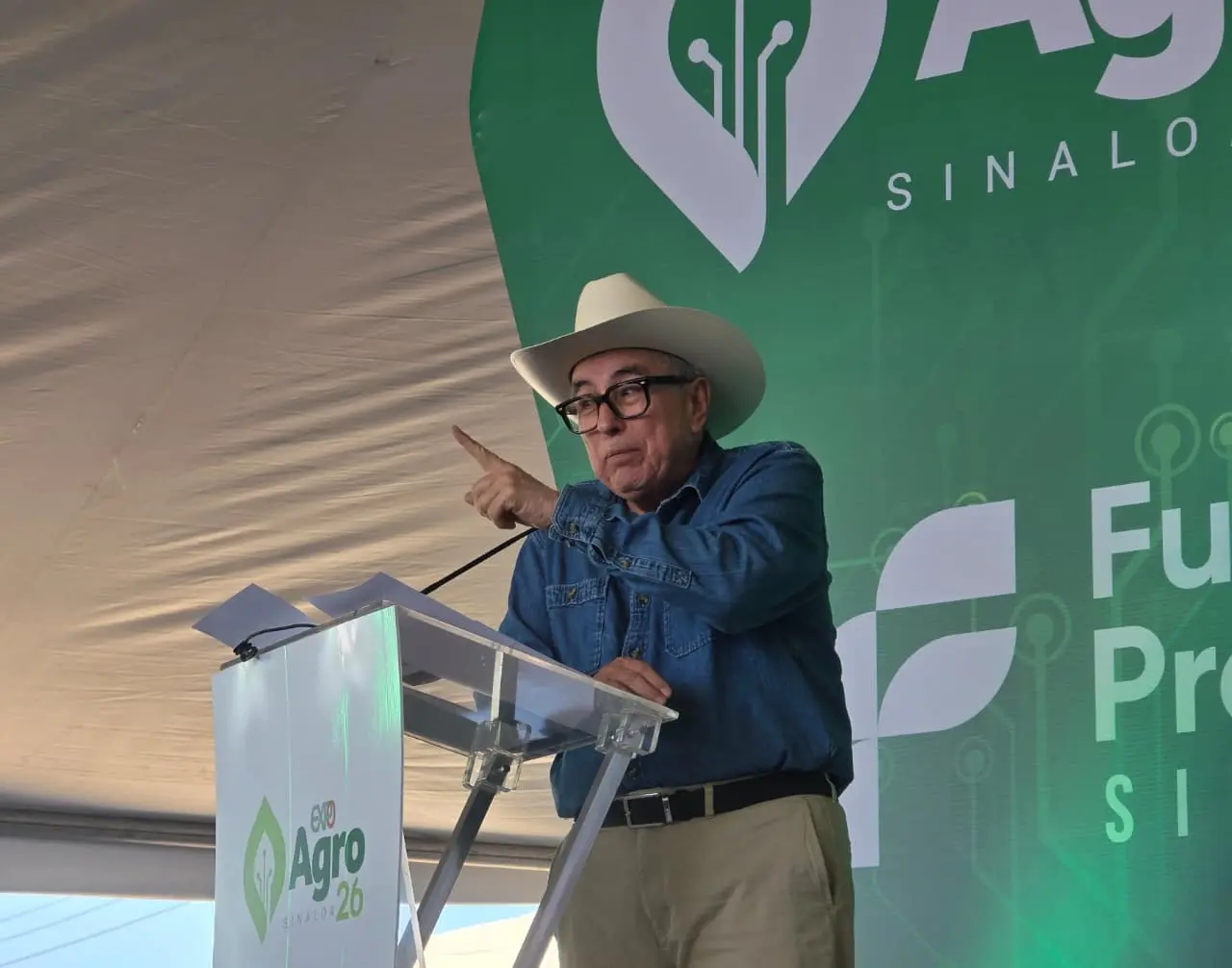 Gobernador Rocha Moya advierte bajos precios internacionales y señala que un rescate federal es clave para el ciclo agrícola.