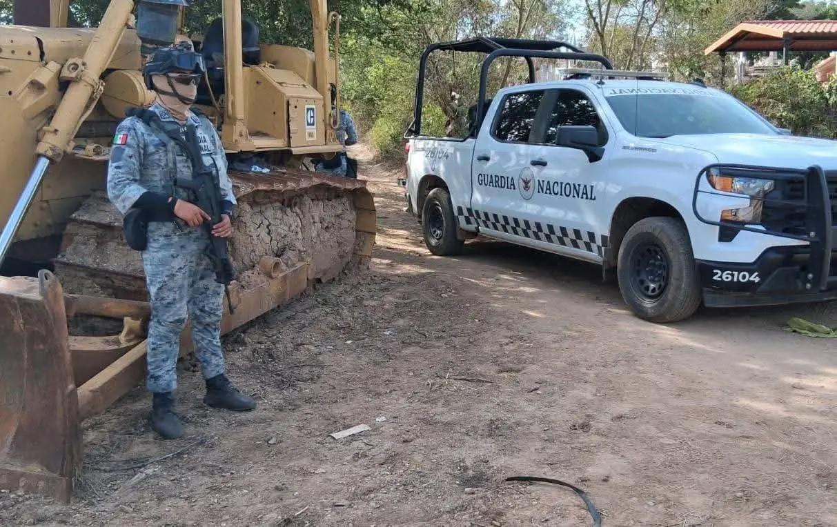 El gobernador de Sinaloa confirmó que se investiga la posible existencia de más fosas en Concordia tras el hallazgo de mineros desaparecidos.